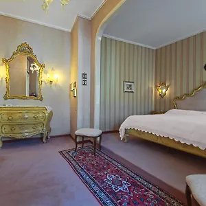  Bed & Breakfast Ca' Maddalena