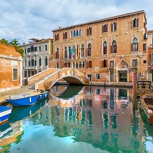 3* Ξενοδοχείο Palazzo Marcello Al Sole