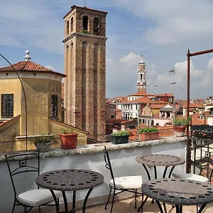  Bed & Breakfast La Terrazza Dei Miracoli